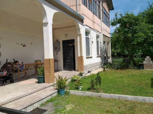 Comfortable Apartment In Chakvi