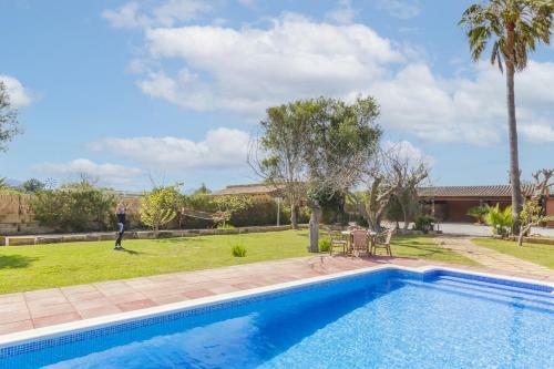 Marilen Alcudia 254