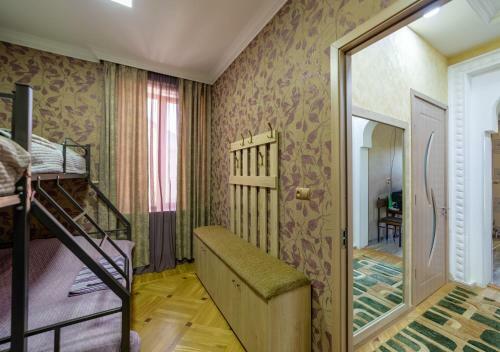 Albergue Tsera House