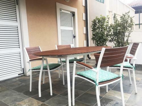 Apartments Mirjana