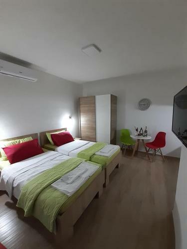 Petar Apartments