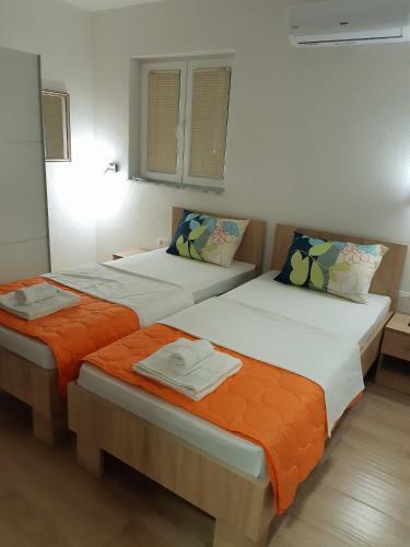 Petar Apartments