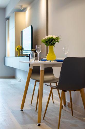 Apartamento New Stylish Studio, Skopje Centre - Panoramic Views - Superior Amenities