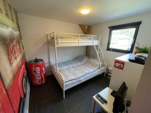 Farm Lodge 675