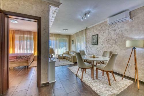 Ena Apartment