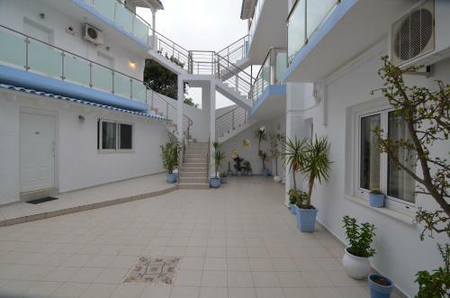 Areti Hotel