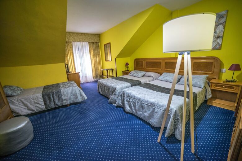 Hotel Calzada Romana