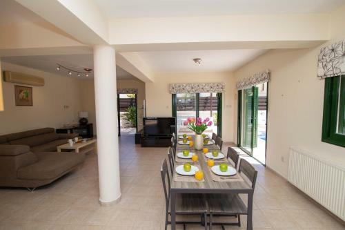 Villa Eftihia