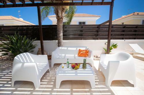 Villa Eftihia