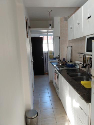 Apartamento Hermoso Departamento. Zona Centro. Con Cochera
