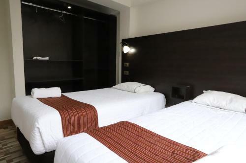 Hostal 202 - 302 Habitaci�n Matrimonial /ba�o Compartido