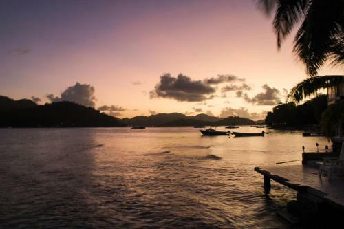 Casa Frente Al Mar En Isla Grande