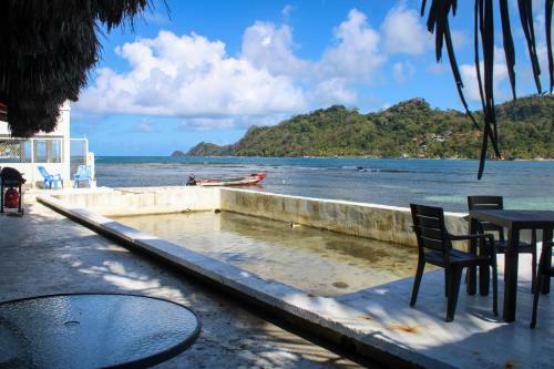 Casa Frente Al Mar En Isla Grande