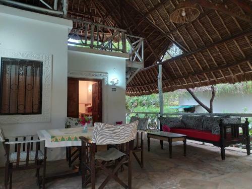 Villa 71 Karibuni