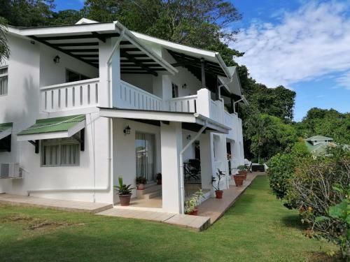 Bottle Palm Villa