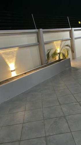Apartamento Cheerful Two Bedroom Vacation Home With A Pool