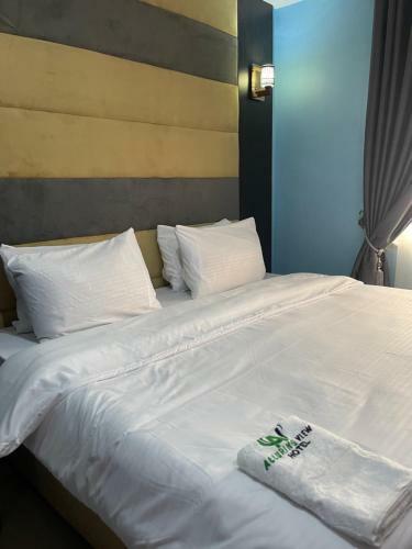Alluring View Hotel