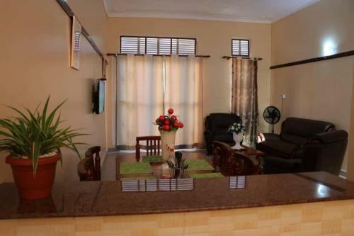 Apartamento Lovely 2 Bed Room Flat In Muyenga Central Kampala