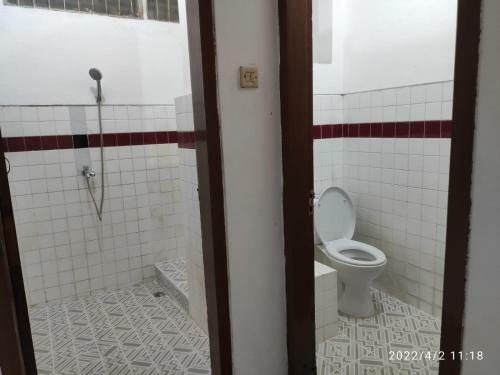 Kelana 2 Nice Homestay (5 Bed Rooms) Semarang