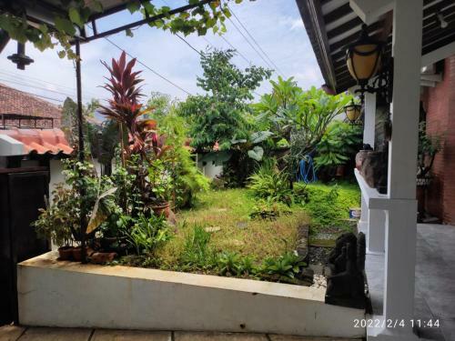 Kelana 2 Nice Homestay (5 Bed Rooms) Semarang