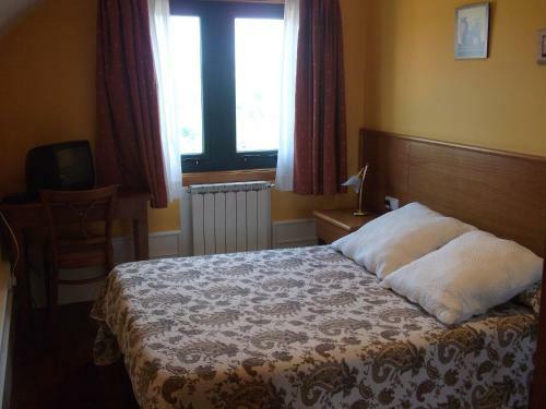 Hostal Val De Serantes
