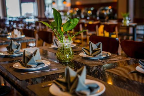 Anson Bay Hotel