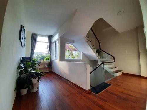 Goden Hills , Villa Ngh? D??ng L� T??ng