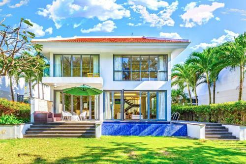 Resort Villa Beach Danang