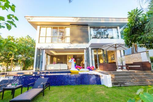 Resort Villa Beach Danang
