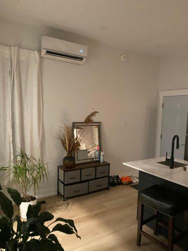 Apartamento Charming 1bdrm Downtown Hamilton