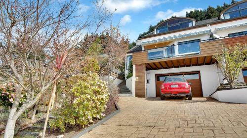 Greenstone Heights