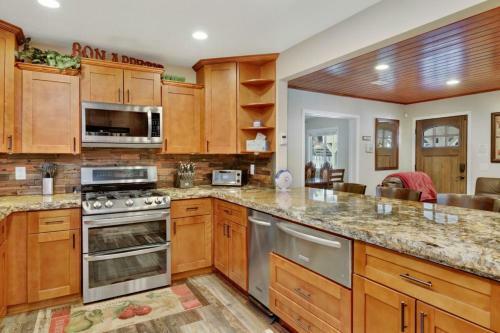 Beary Peaceful Retreat #2085 By Big Bear Vacations