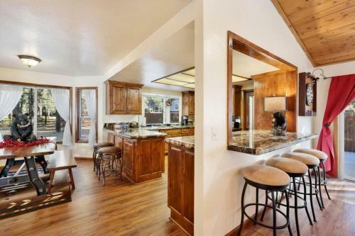 Big Bear Frontier #1943 By Big Bear Vacations