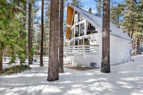 Mid-century Modern Chalet #1927 By Big Bear Vacations