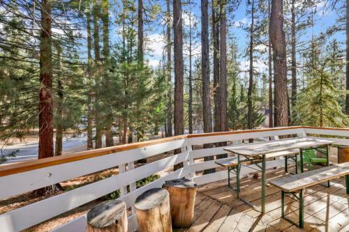 Mid-century Modern Chalet #1927 By Big Bear Vacations