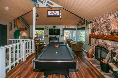 Cozy Bear Lookout #1778 By Big Bear Vacations