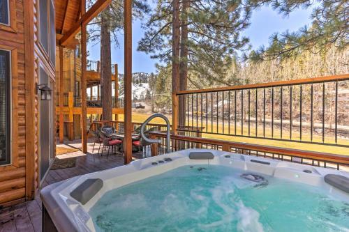 Expansive Cabin With Hot Tub And Ski Slope Views!