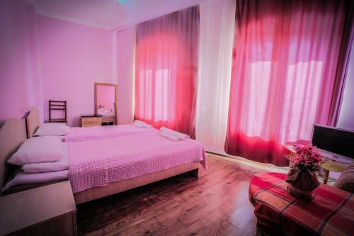 Hotel Gh Sanapiro