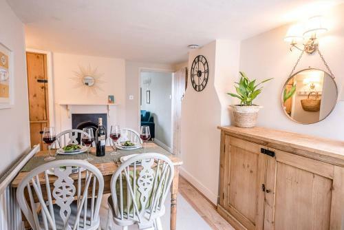 Coachman's Cottage Wrentham Air Manage Suffolk