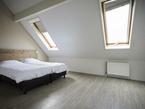 Coy Holiday Home With Large Garden, In Zeeland