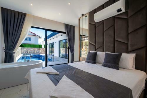 Villa Mystory
