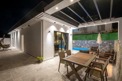Villa Mystory