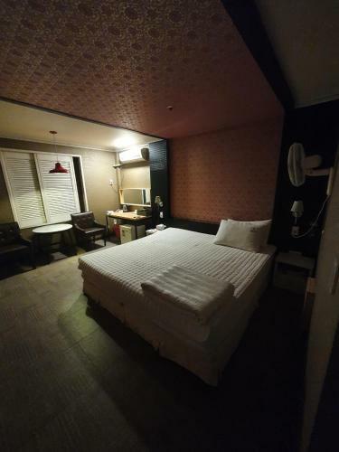 Hotel ?? S Motel