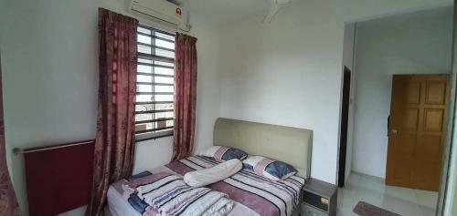 Rumah Banglow Setingkat 3 Bilik