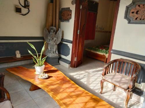 Hostal Bagus Homestay