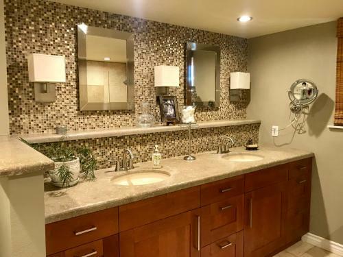 Staycation Secluded 3 Acre With Pool - Angel Ranch