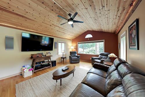 Bent River Bungalow