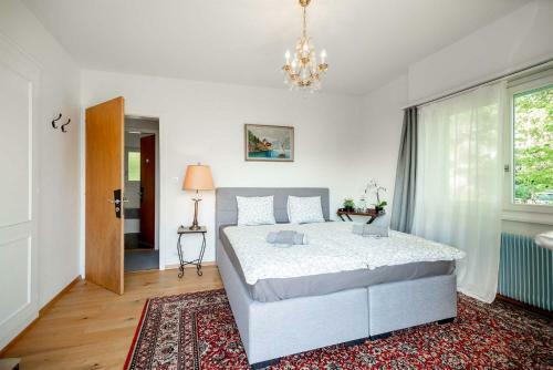 Hostal Rooms In Splendid Apartment With Parking-stunning Lake View