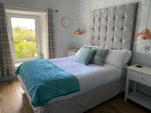 No 8 Snowdonia. 3 Bedroom, Sleeps 5. Pets Accepted