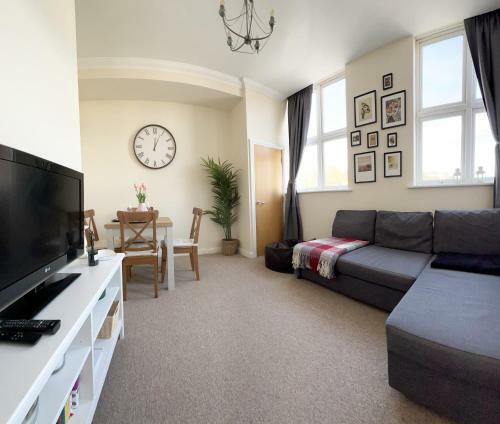 Cosy Town Centre Apartment Very Close To Beach